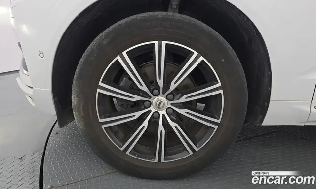 Volvo XC60 2021 2.0 автомат (гидро), миниатюра 5