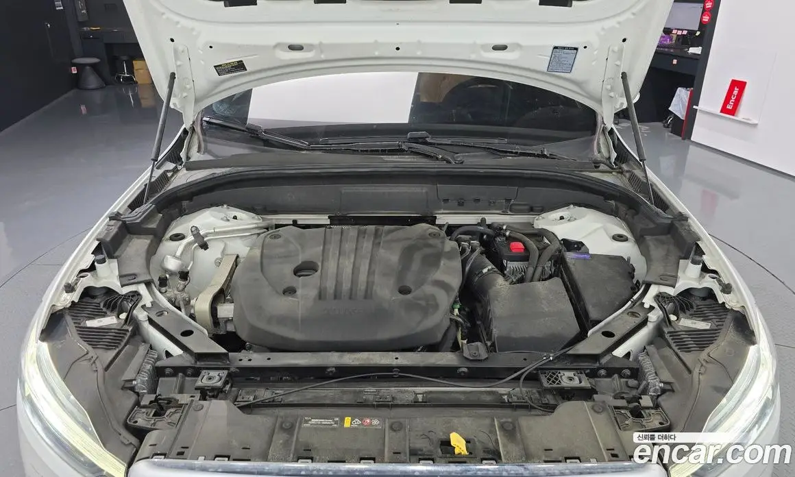 Volvo XC60 2021 2.0 автомат (гидро), фото 6