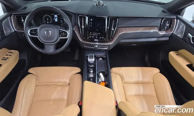Volvo XC60 2021 2.0 автомат (гидро), миниатюра 7