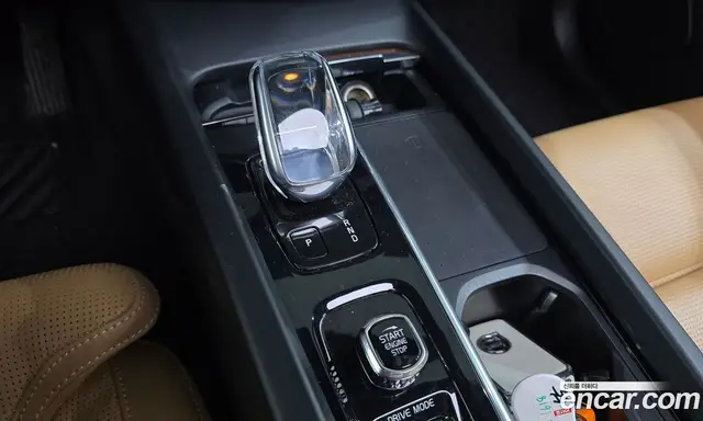 Volvo XC60 2021 2.0 автомат (гидро), миниатюра 9