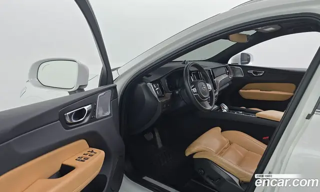 Volvo XC60 2021 2.0 автомат (гидро), миниатюра 10