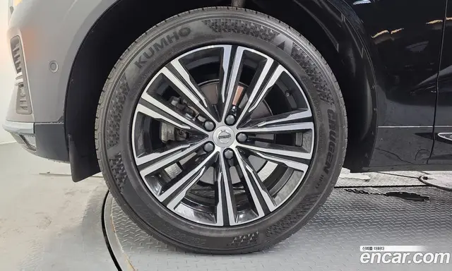 Volvo XC60 2022 2.0 автомат (гидро), миниатюра 4