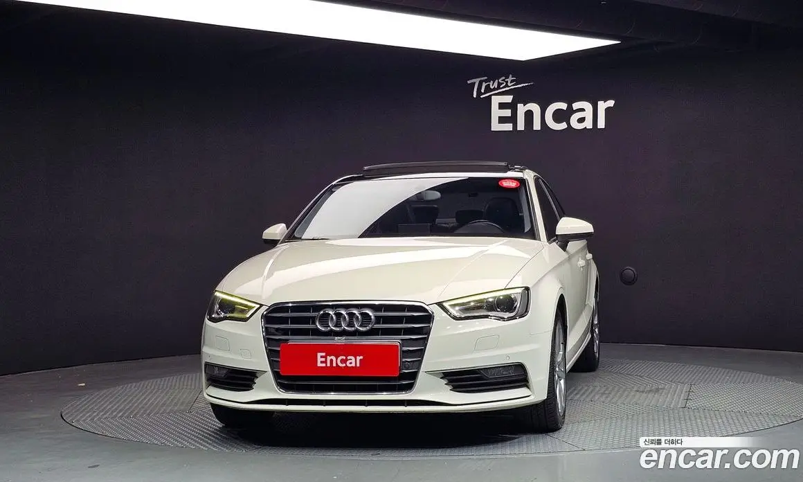 Audi A3 2015 2.0 автомат (гидро), фото 3