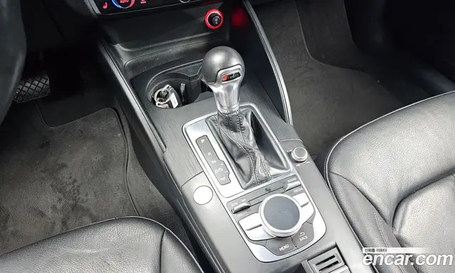 Audi A3 2015 2.0 автомат (гидро), миниатюра 9