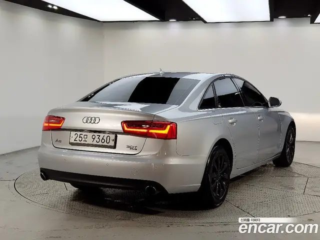 Audi A6 2012 2.0 автомат (гидро), миниатюра 4