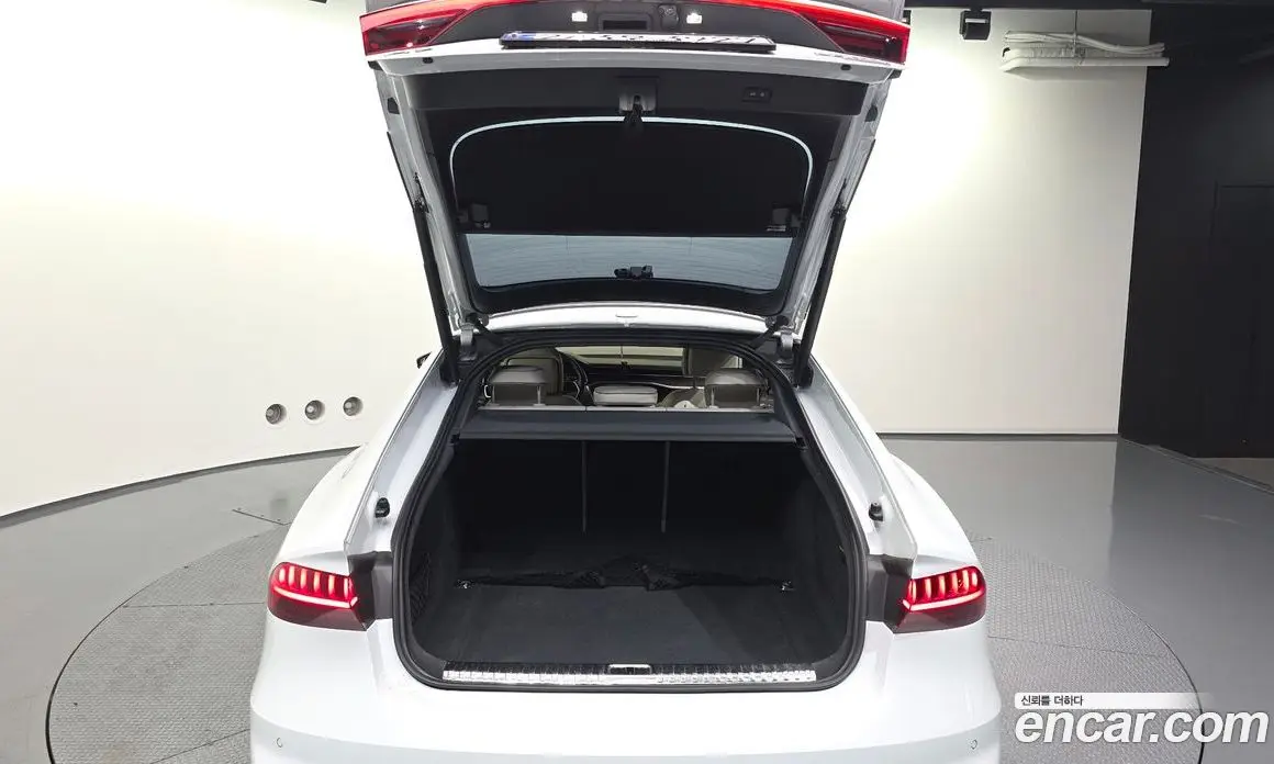 Audi A7 2023 3.0 автомат (гидро), фото 20