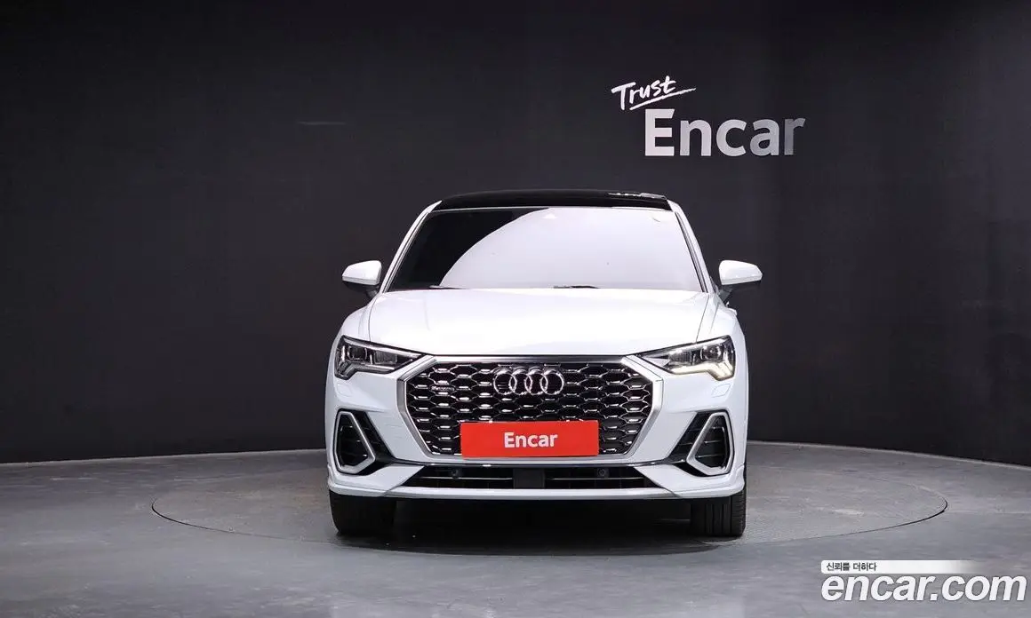 Audi Q3 2022 2.0 автомат (гидро), фото 3