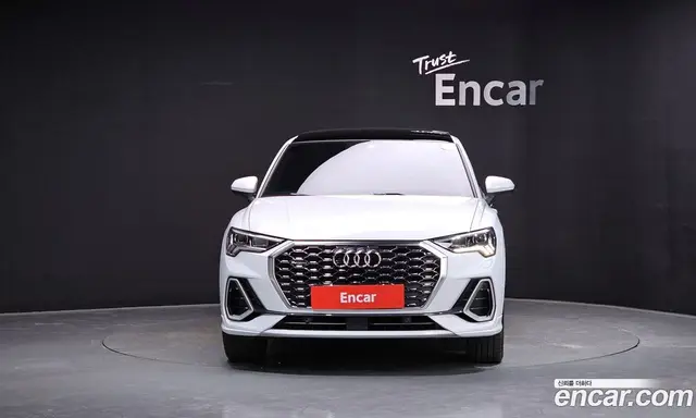 Audi Q3 2022 2.0 автомат (гидро), миниатюра 3