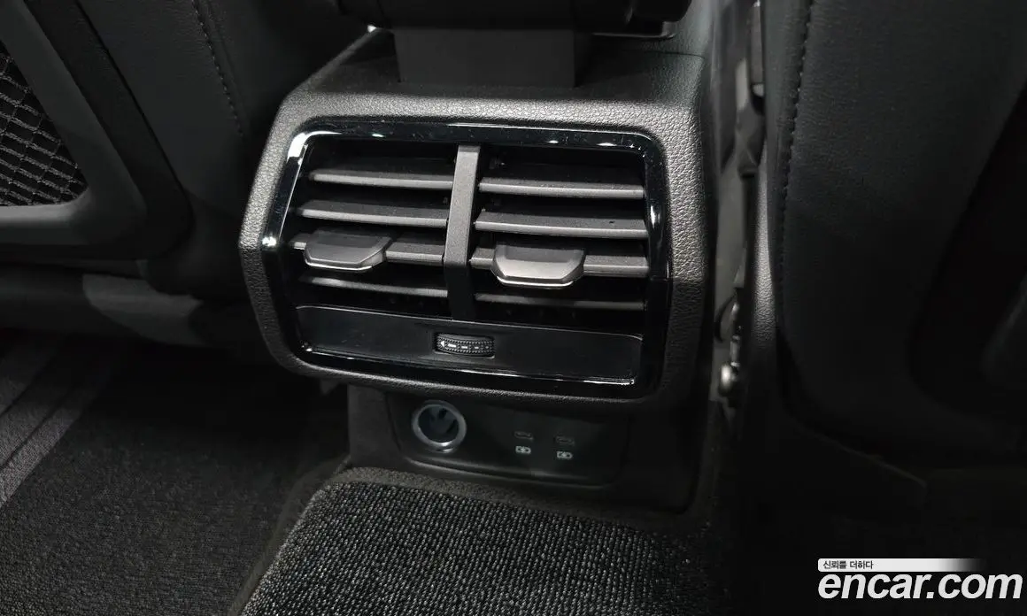 Audi Q3 2025 2.0 автомат (гидро), фото 31