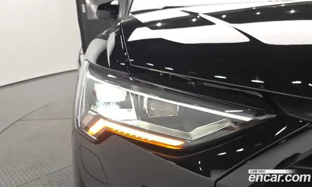 Audi Q3 2025 2.0 автомат (гидро), миниатюра 7