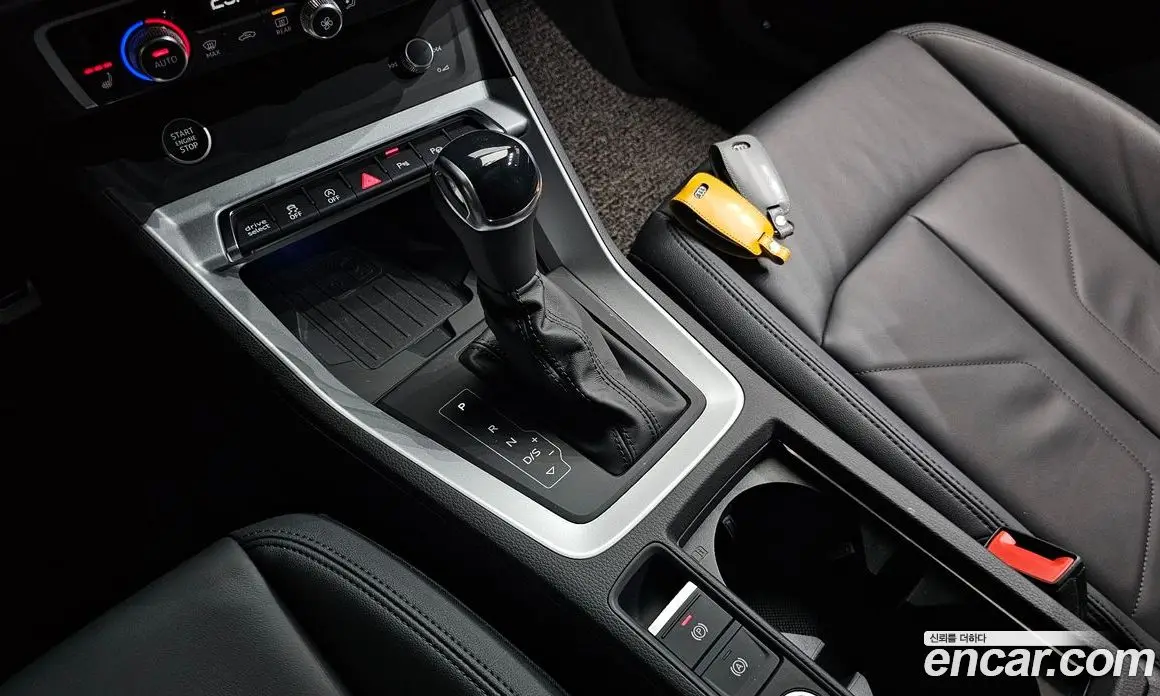Audi Q3 2025 2.0 автомат (гидро), фото 11