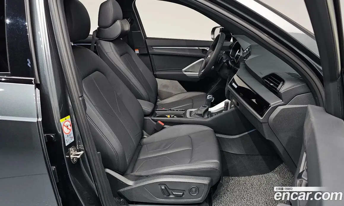 Audi Q3 2025 2.0 автомат (гидро), фото 15