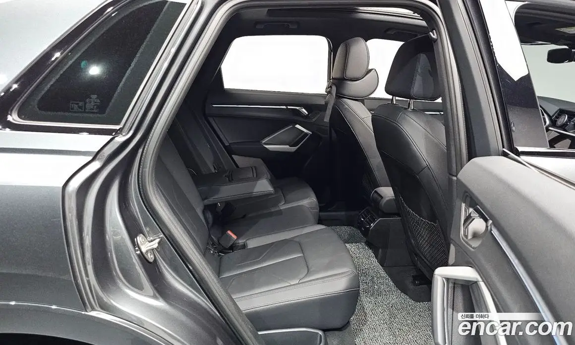 Audi Q3 2025 2.0 автомат (гидро), фото 16