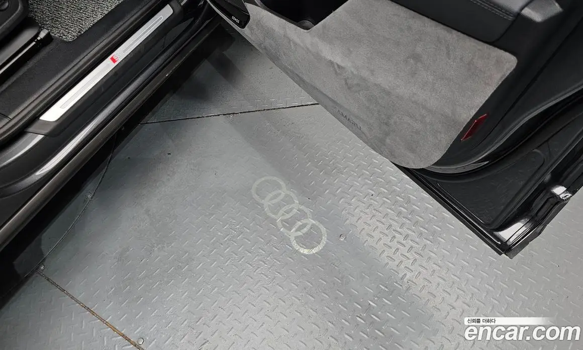 Audi Q3 2025 2.0 автомат (гидро), фото 28