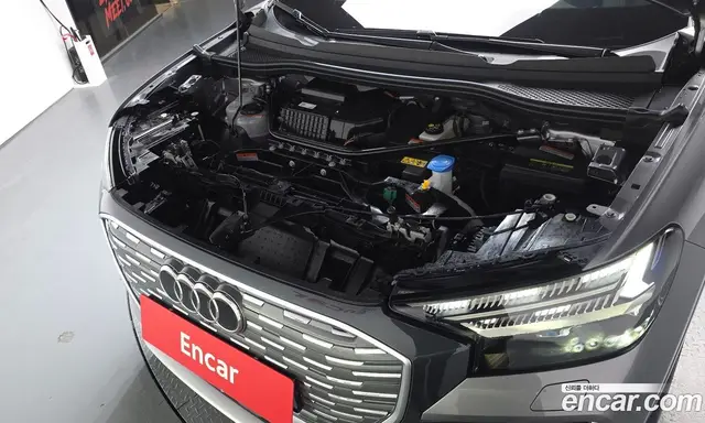 Audi Q4 e-tron 2026 0.2 автомат (гидро), миниатюра 5