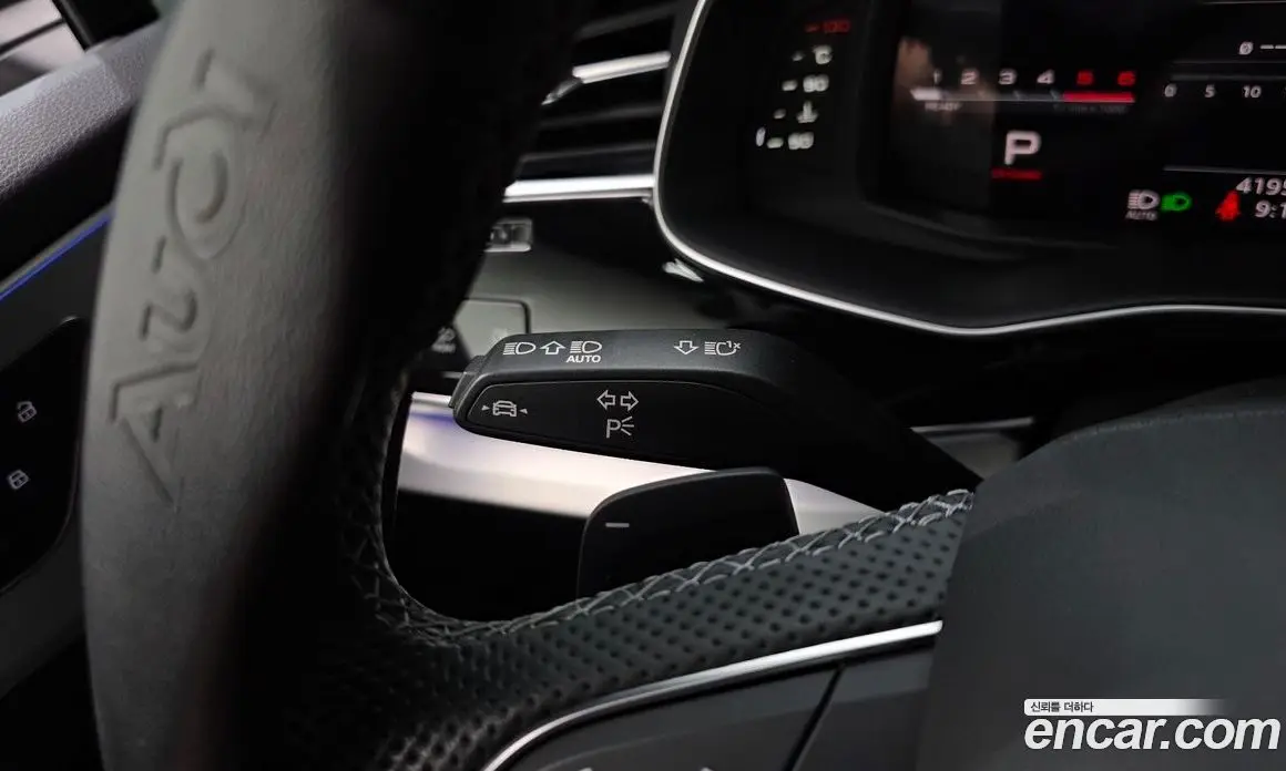 Audi Q7 2023 3.0 автомат (гидро), фото 29