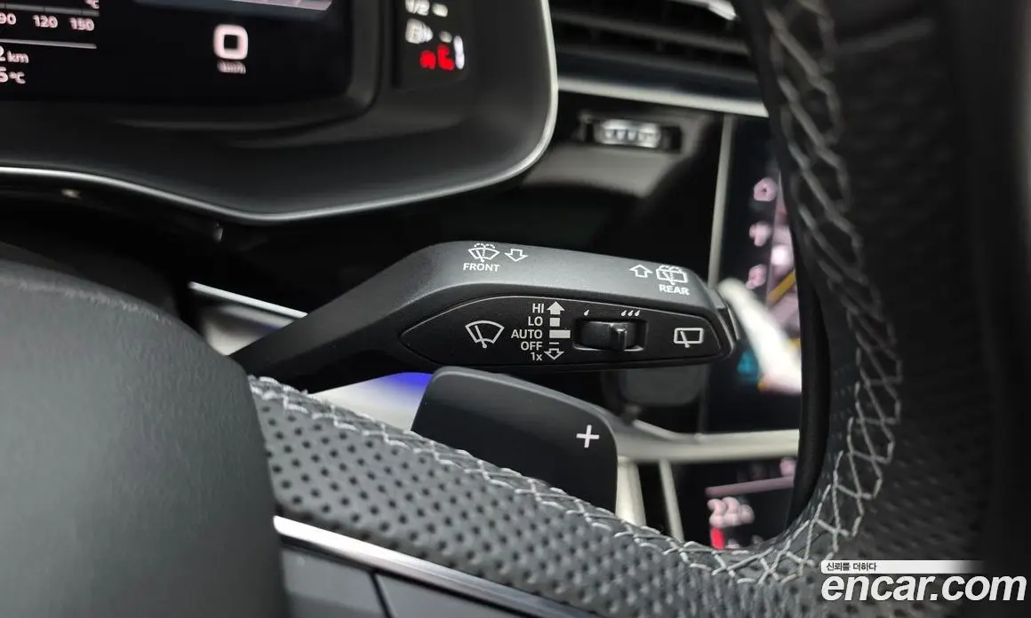 Audi Q7 2023 3.0 автомат (гидро), фото 30