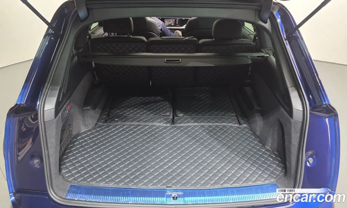 Audi Q7 2023 3.0 автомат (гидро), фото 31