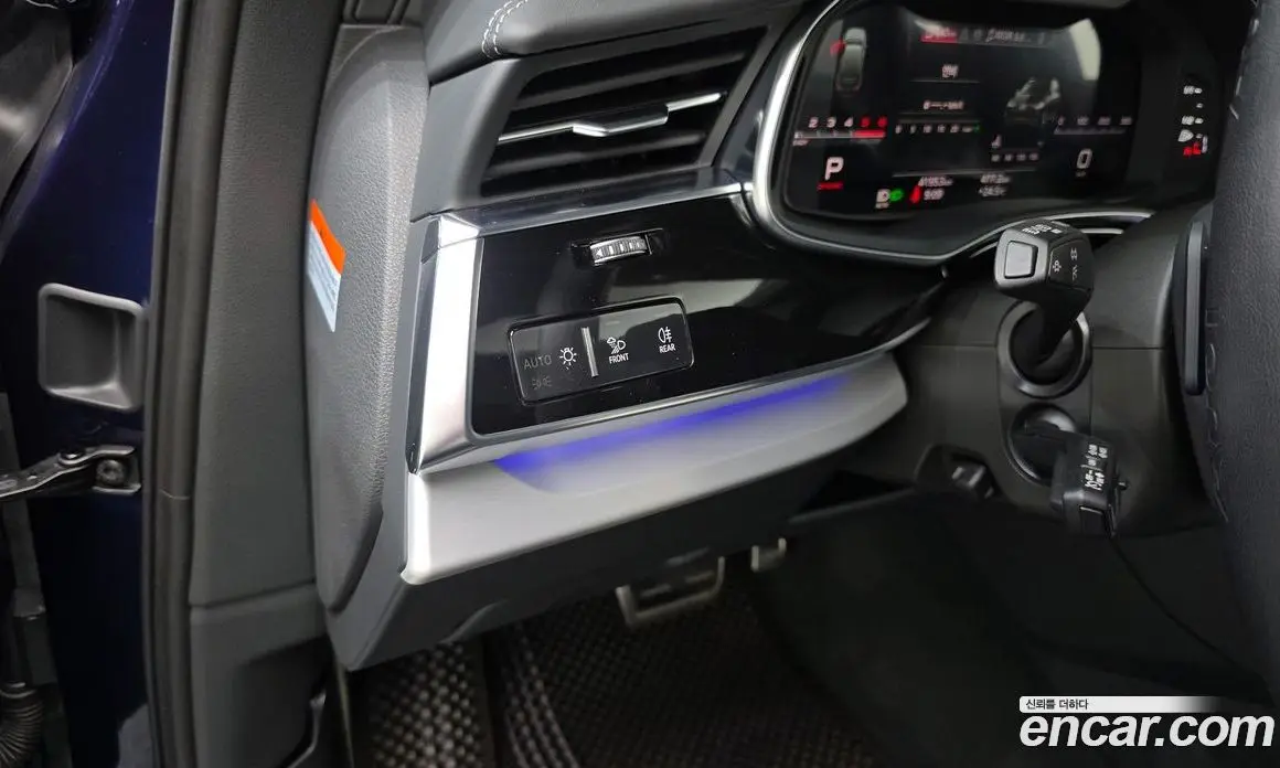 Audi Q7 2023 3.0 автомат (гидро), фото 32