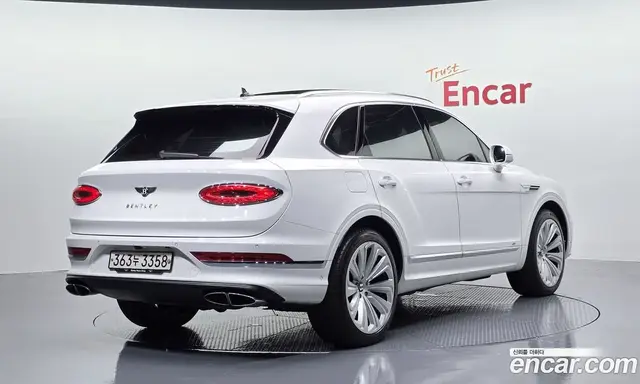Bentley Bentayga 2022 4.0 автомат (гидро), миниатюра 2 Bentley Bentayga 2022 4.0 автомат (гидро), миниатюра 2