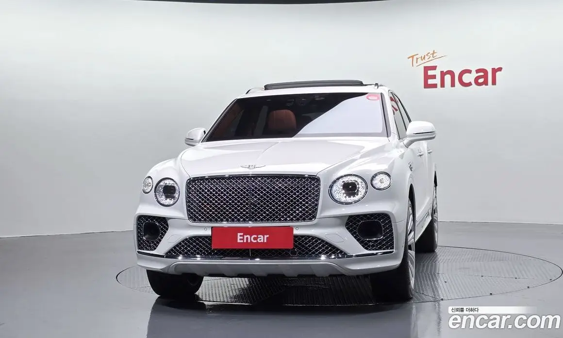 Bentley Bentayga 2022 4.0 автомат (гидро), фото 3 Bentley Bentayga 2022 4.0 автомат (гидро), фото 3