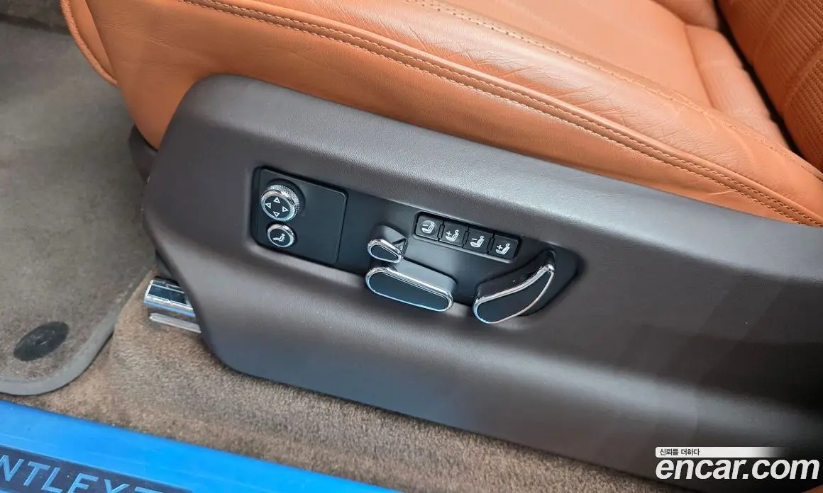 Bentley Bentayga 2022 4.0 автомат (гидро), фото 26 Bentley Bentayga 2022 4.0 автомат (гидро), фото 26