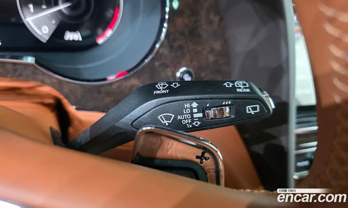 Bentley Bentayga 2022 4.0 автомат (гидро), фото 28 Bentley Bentayga 2022 4.0 автомат (гидро), фото 28