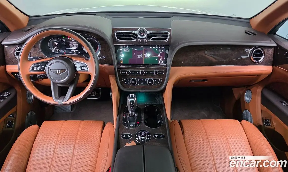 Bentley Bentayga 2022 4.0 автомат (гидро), фото 10 Bentley Bentayga 2022 4.0 автомат (гидро), фото 10