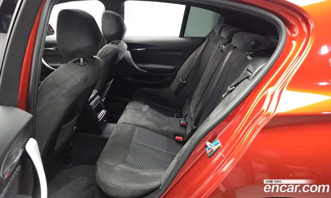 BMW 1 серия 2018 2.0 автомат (гидро), фото 16