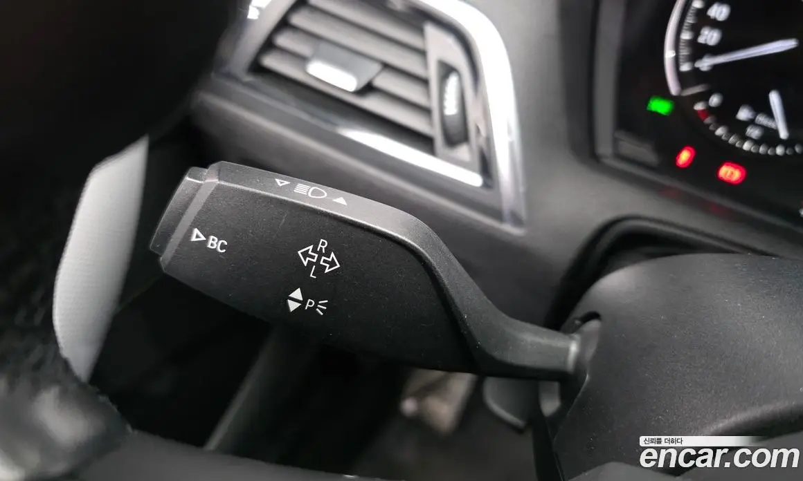 BMW 1 серия 2018 2.0 автомат (гидро), фото 31