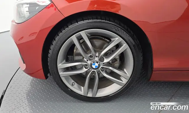 BMW 1 серия 2018 2.0 автомат (гидро), миниатюра 5