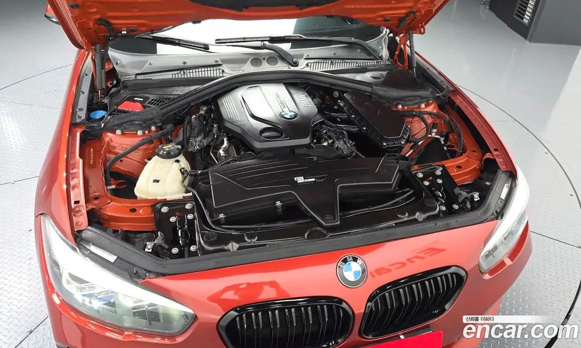 BMW 1 серия 2018 2.0 автомат (гидро), фото 6