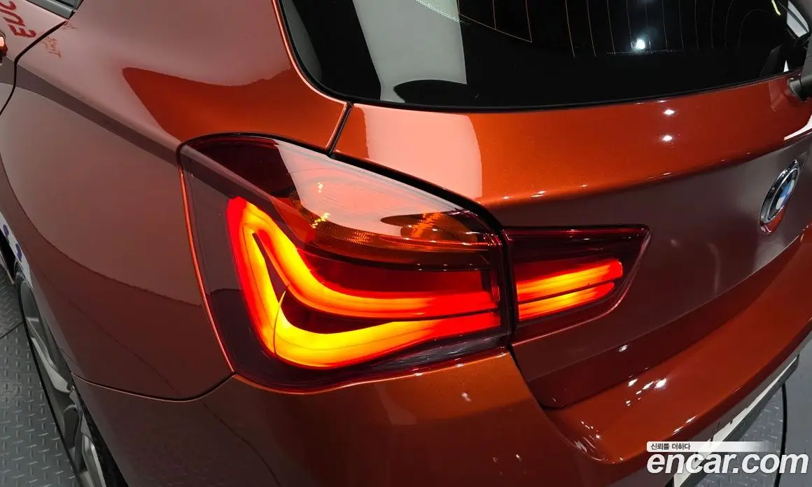 BMW 1 серия 2018 2.0 автомат (гидро), фото 9