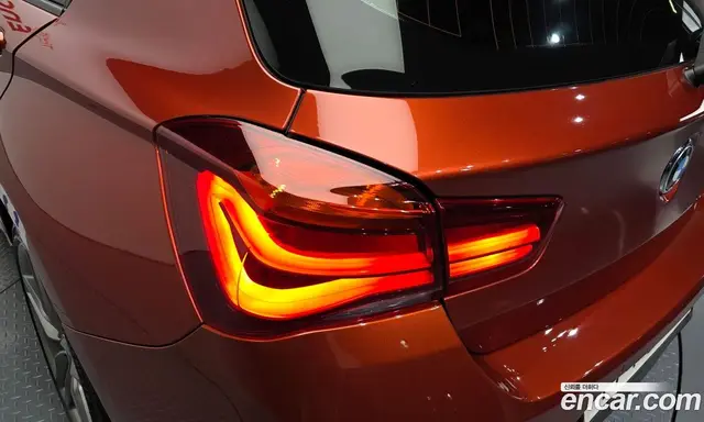 BMW 1 серия 2018 2.0 автомат (гидро), миниатюра 9