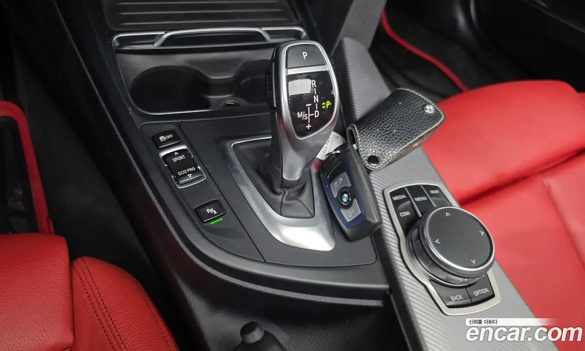 BMW 3 серия 2018 2.0 автомат (гидро), фото 12