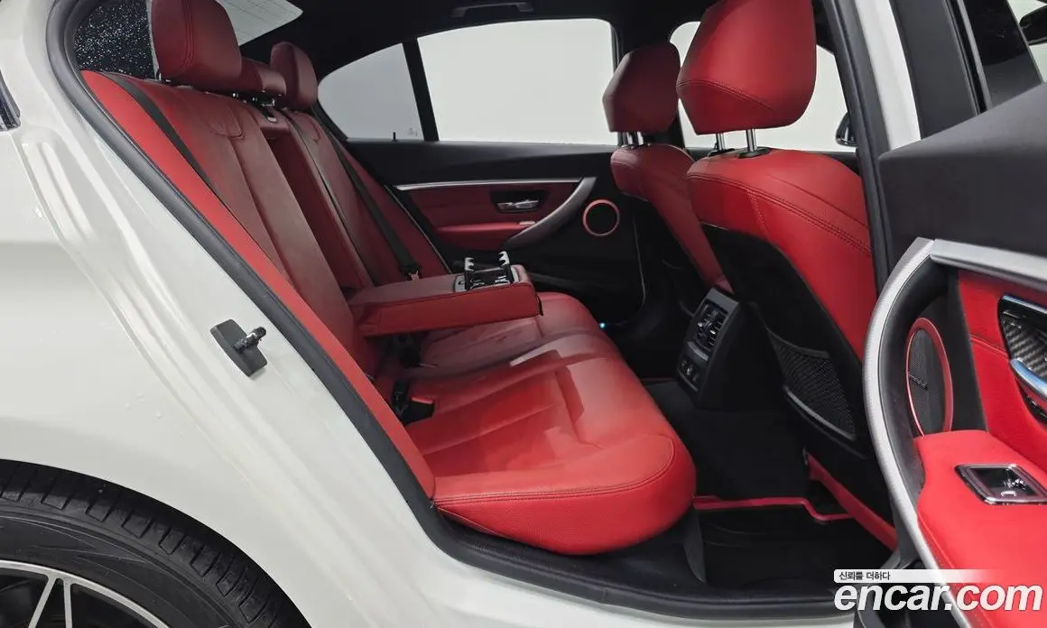 BMW 3 серия 2018 2.0 автомат (гидро), фото 18