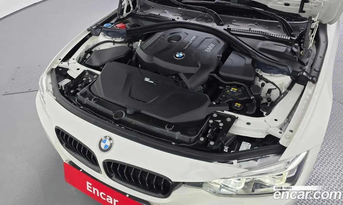 BMW 3 серия 2018 2.0 автомат (гидро), фото 6