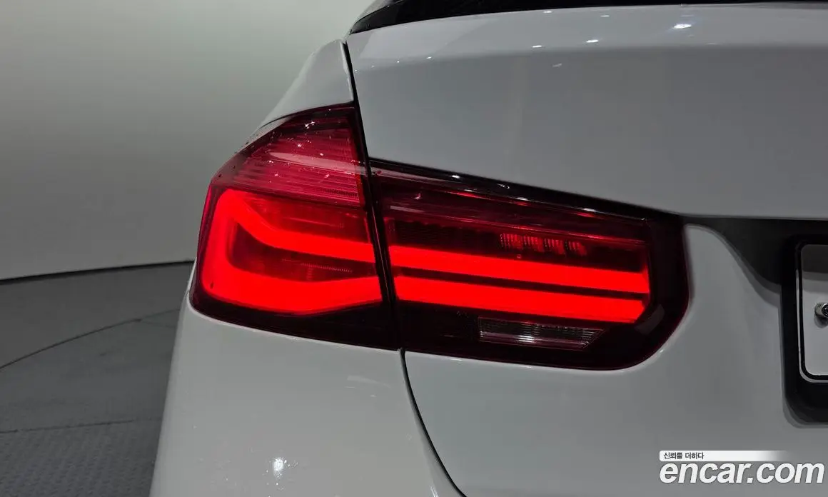 BMW 3 серия 2018 2.0 автомат (гидро), фото 9