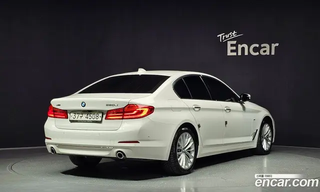 BMW 5 серия 2018 2.0 автомат (гидро), миниатюра 2
