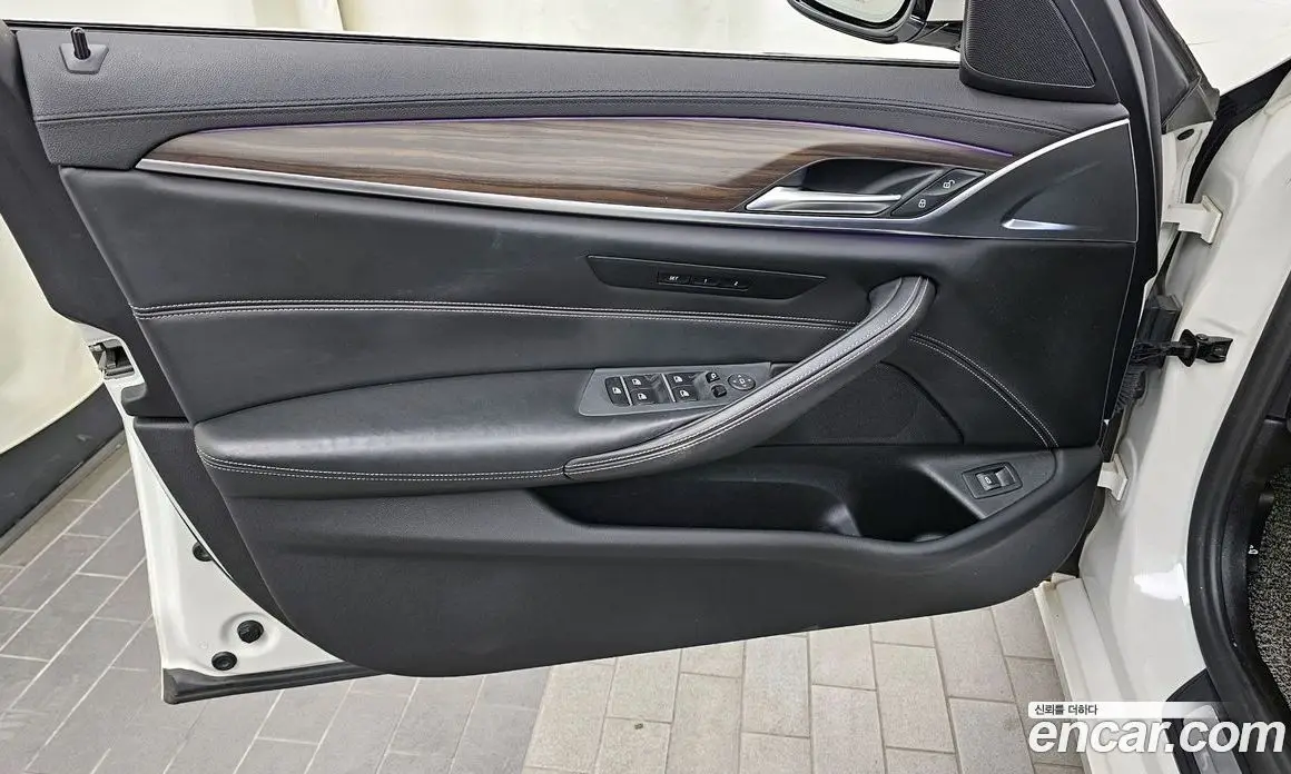 BMW 5 серия 2018 2.0 автомат (гидро), фото 14