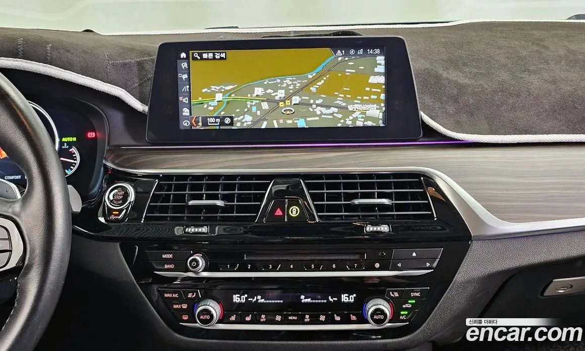 BMW 5 серия 2018 2.0 автомат (гидро), фото 20