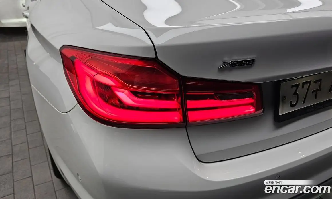BMW 5 серия 2018 2.0 автомат (гидро), фото 9
