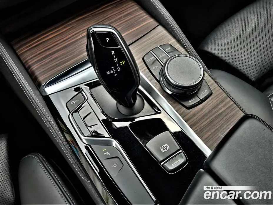BMW 5 серия 2018 2.0 автомат (гидро), фото 9