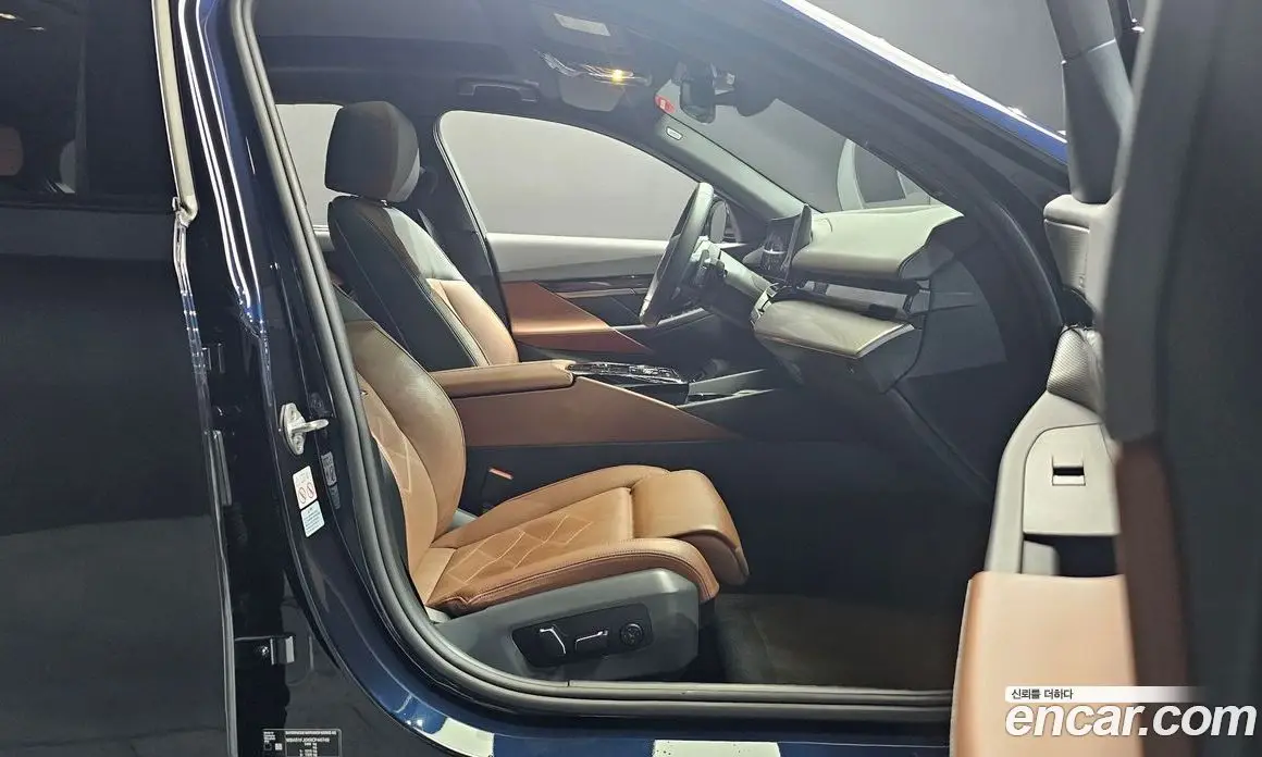 BMW 5 серия 2023 2.0 автомат (гидро), фото 16