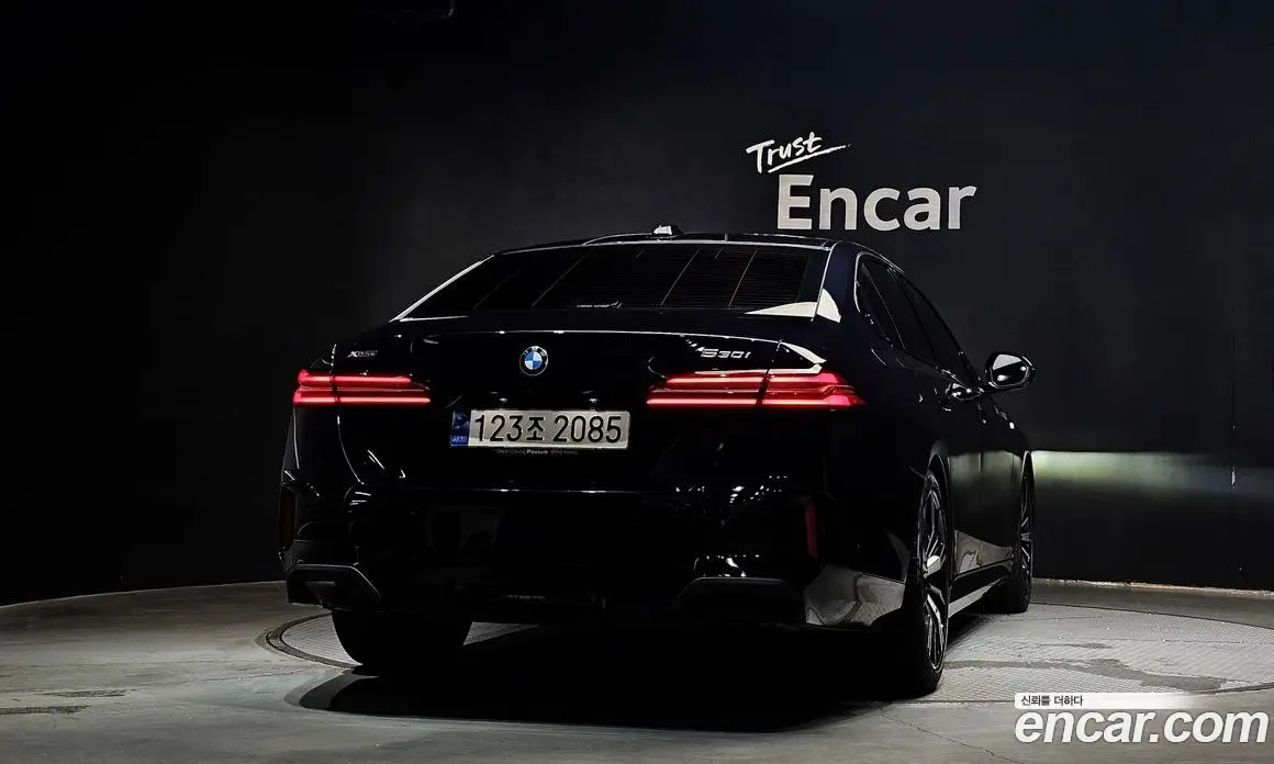 BMW 5 серия 2023 2.0 автомат (гидро), фото 4