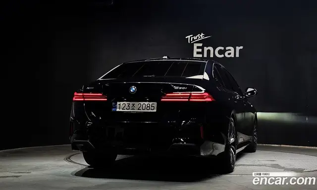 BMW 5 серия 2023 2.0 автомат (гидро), миниатюра 4