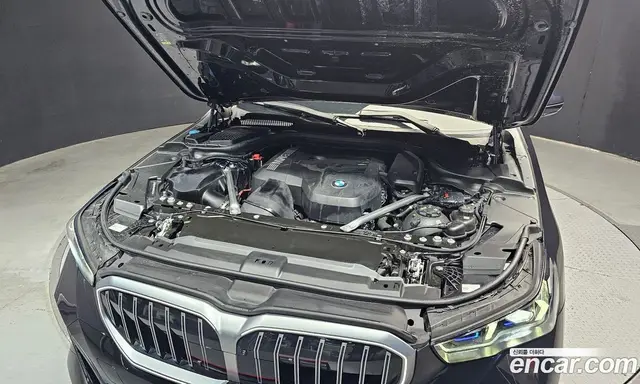 BMW 5 серия 2023 2.0 автомат (гидро), миниатюра 6