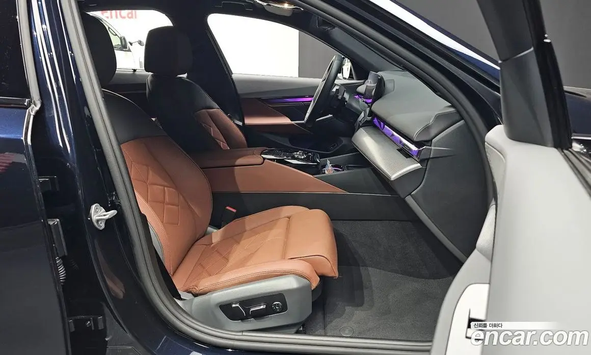 BMW 5 серия 2025 2.0 автомат (гидро), фото 13