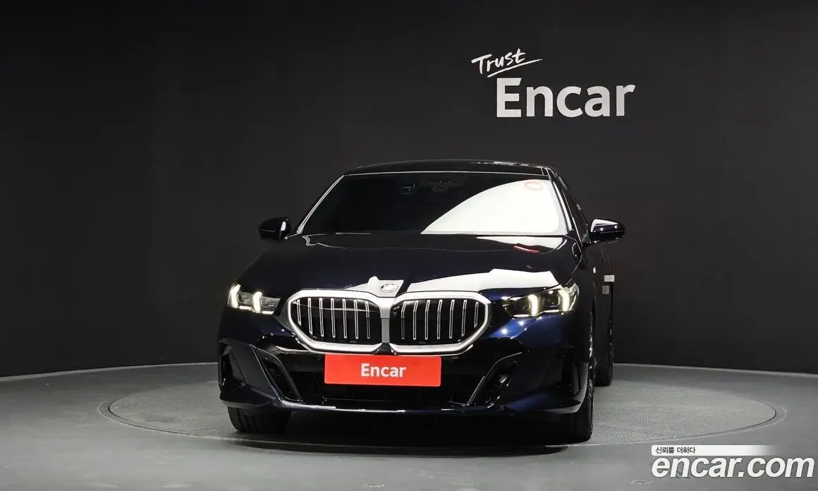 BMW 5 серия 2025 2.0 автомат (гидро), фото 3
