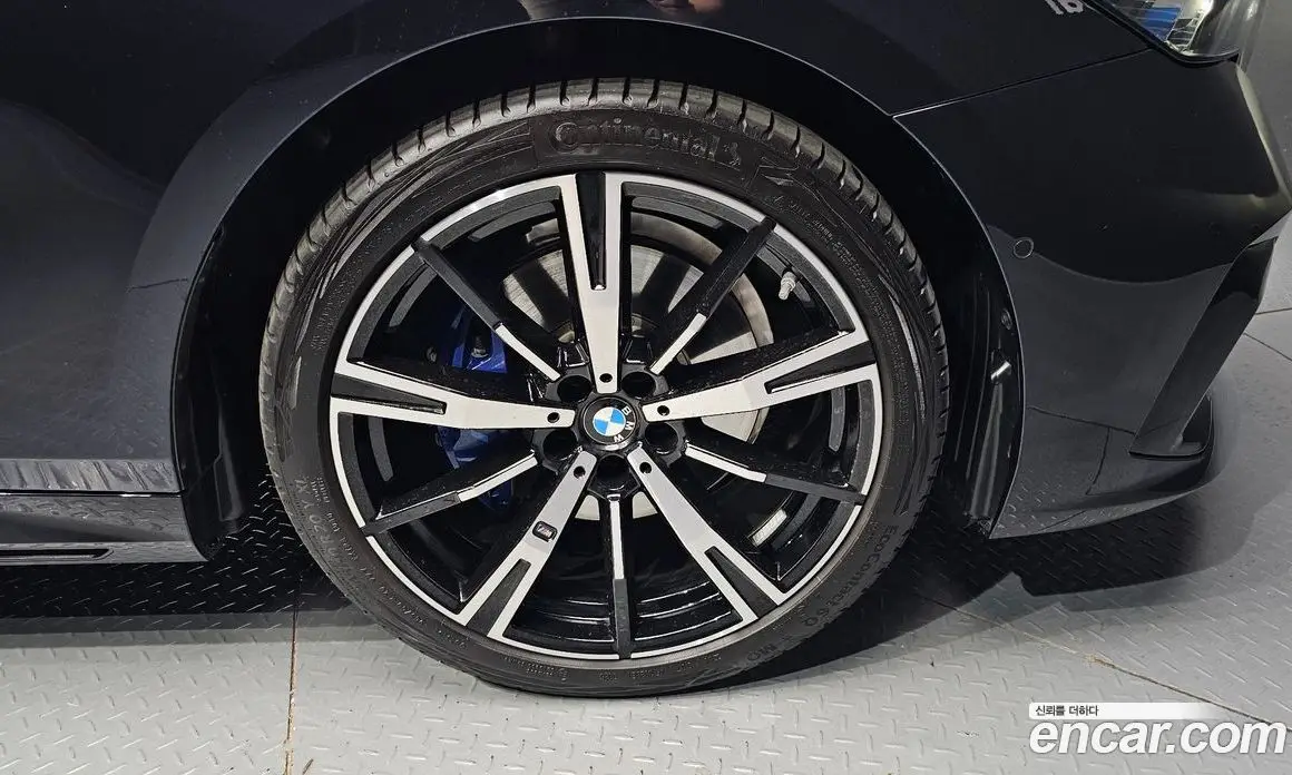 BMW 5 серия 2025 2.0 автомат (гидро), фото 7